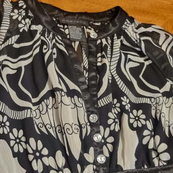 Rampage Chiffon and Satin Blouse - Picture 4 of 10